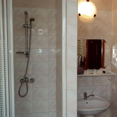 Bed and Breakfast Warta 3*