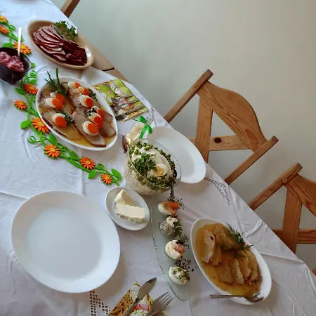 לינה וארוחת בוקר Warta קריניצה מורסקה