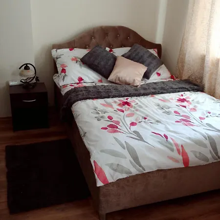 Warta לינה וארוחת בוקר קריניצה מורסקה