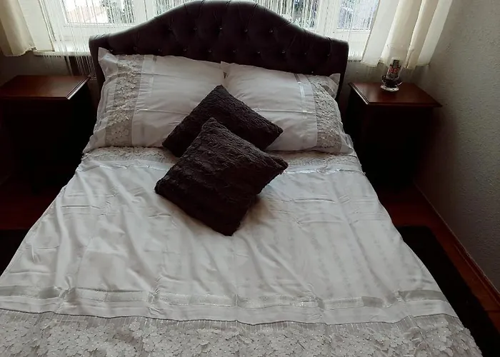 Warta كرينيتا مورسكا