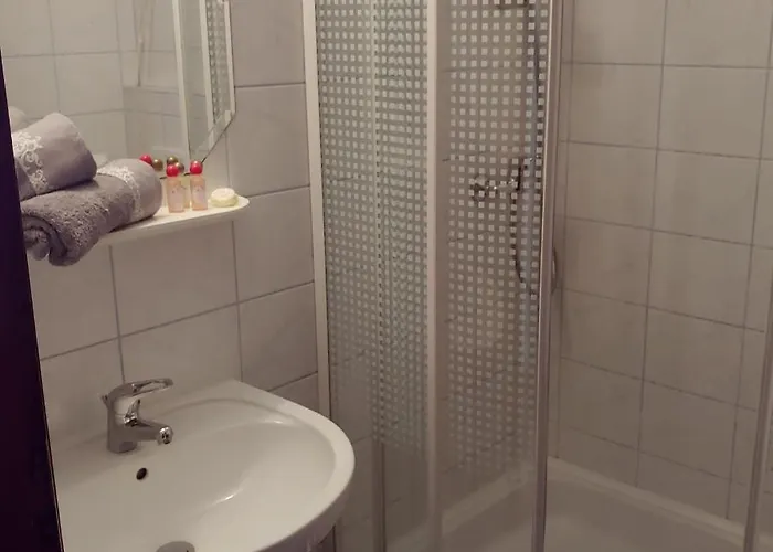 فندق مبيت وإفطار Warta