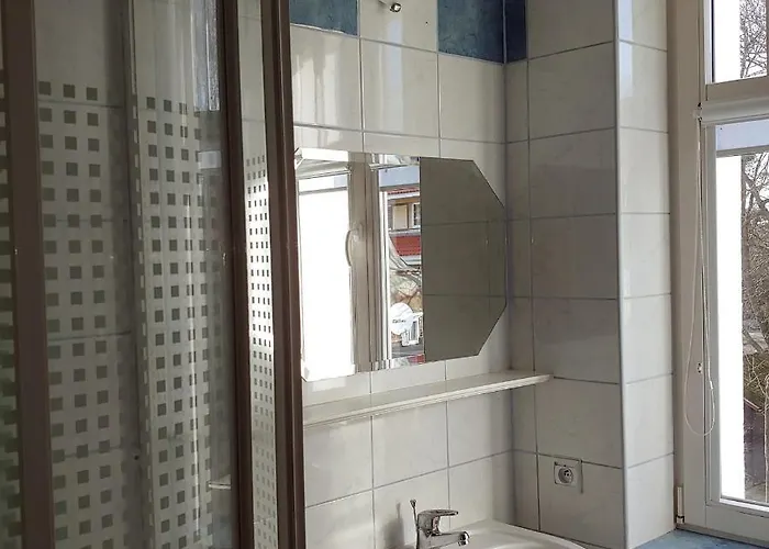 Warta فندق مبيت وإفطار كرينيتا مورسكا