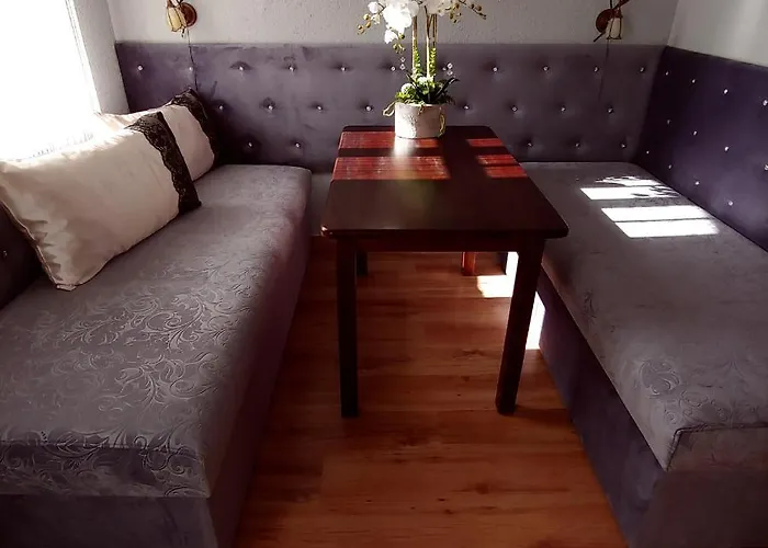 فندق مبيت وإفطار Warta 3*