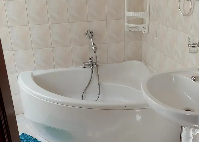 فندق مبيت وإفطار Warta كرينيتا مورسكا