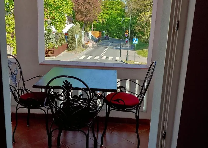 فندق مبيت وإفطار Warta كرينيتا مورسكا